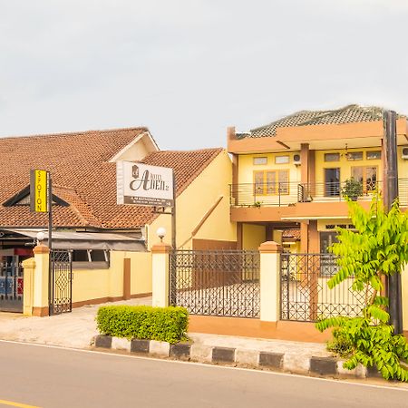 Spot On 2395 Hotel Aden 2 Syariah Tasikmalaya Εξωτερικό φωτογραφία
