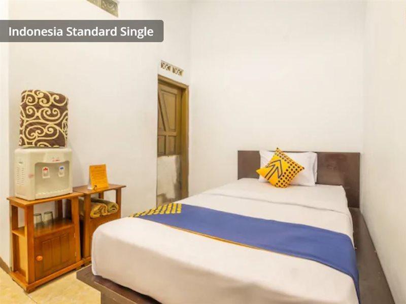 Spot On 2395 Hotel Aden 2 Syariah Tasikmalaya Εξωτερικό φωτογραφία