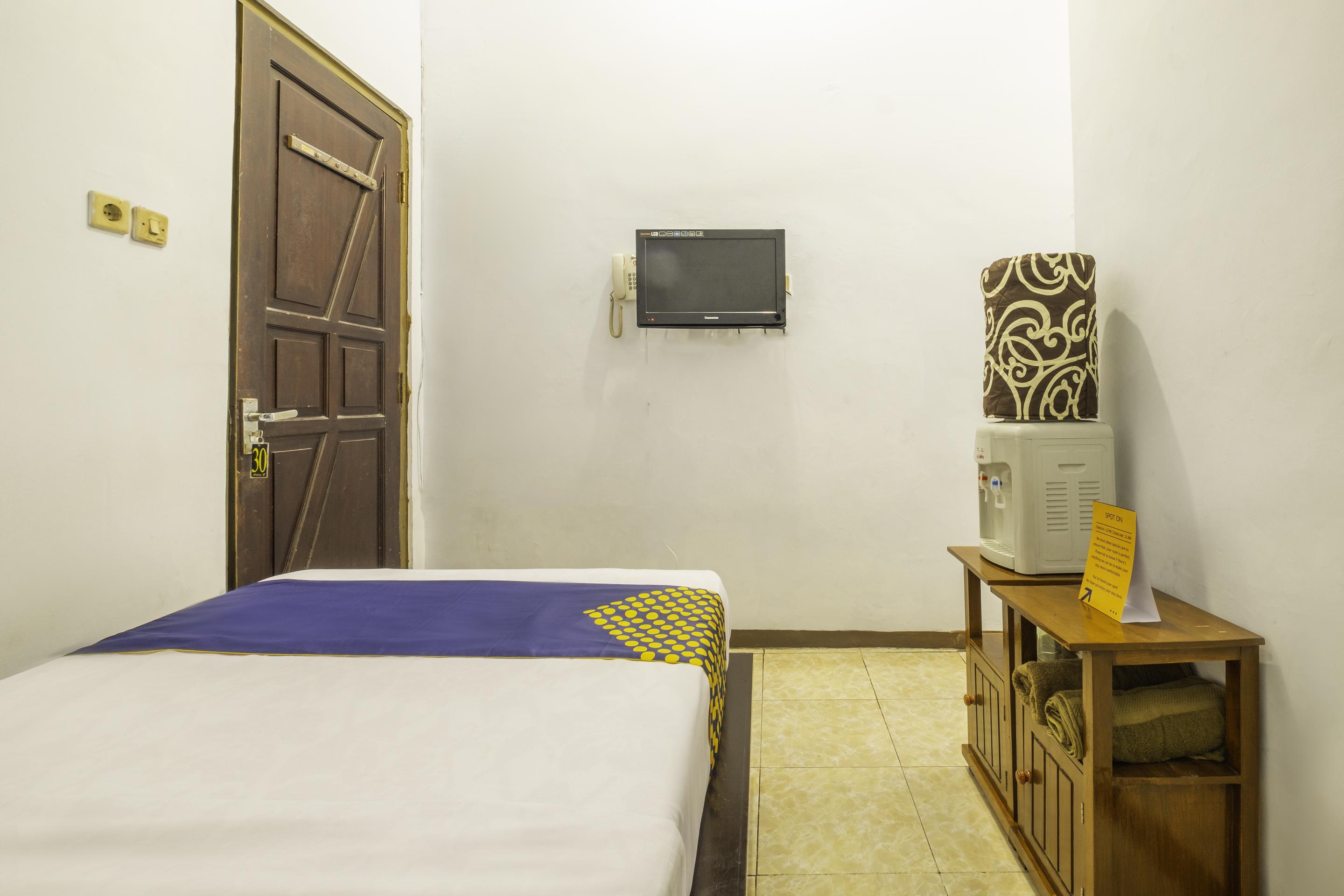 Spot On 2395 Hotel Aden 2 Syariah Tasikmalaya Εξωτερικό φωτογραφία