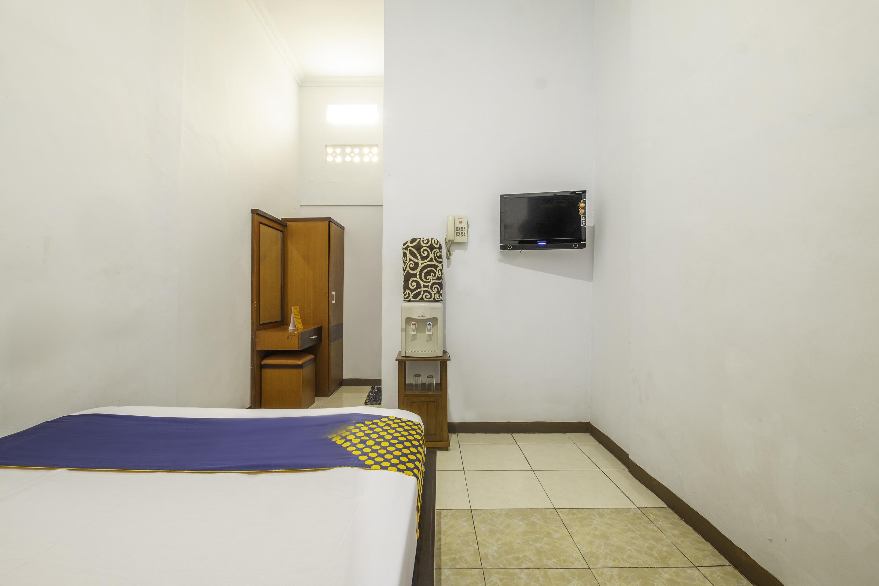 Spot On 2395 Hotel Aden 2 Syariah Tasikmalaya Εξωτερικό φωτογραφία